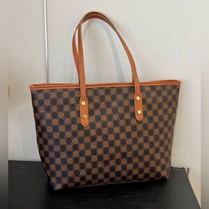 Geometric Pattern Shoulder Tote Bag NIP